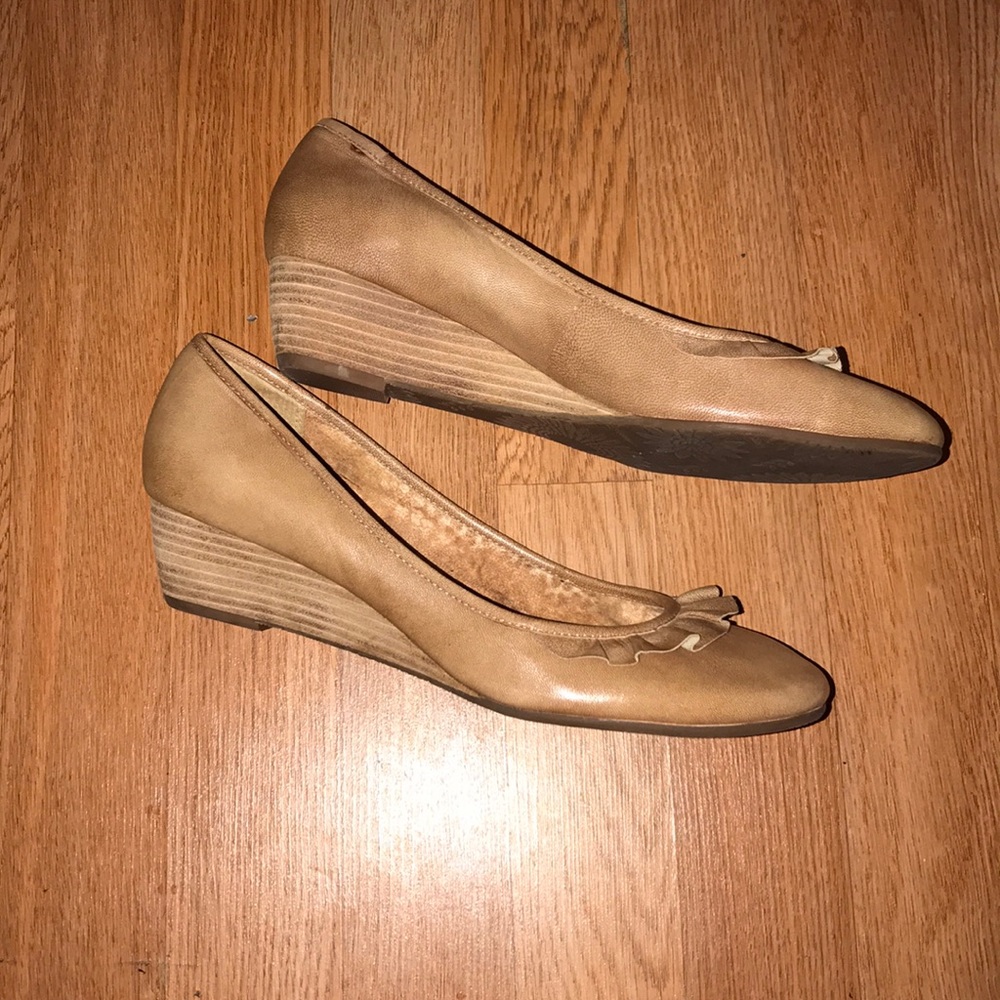 Ann Klein iFlex Shoes - Picture 3 of 5